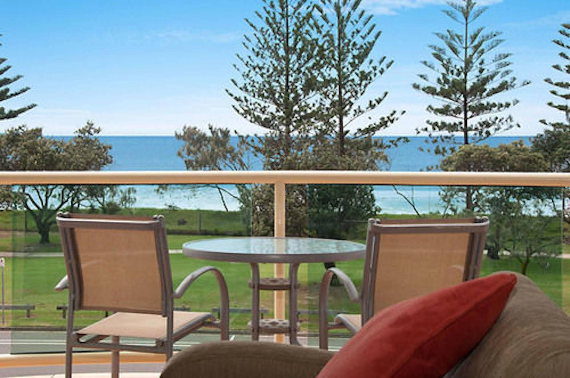 Alex Seaside Resort Alexandra Headland Luaran gambar